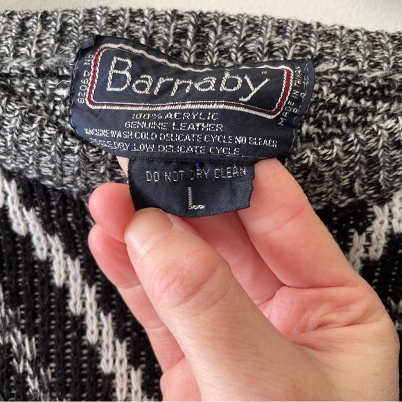 Vintage Barnaby Black & White Grandpa Sweater Size L - Picture 4 of 5